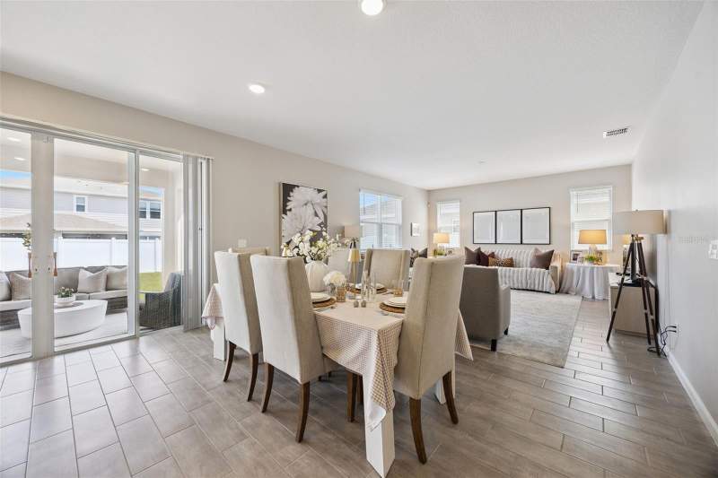 4 bedroom Single Family Residence at 1550 Sugarbelle Circle, Seasons At The Grove, Mascotte — photo 3