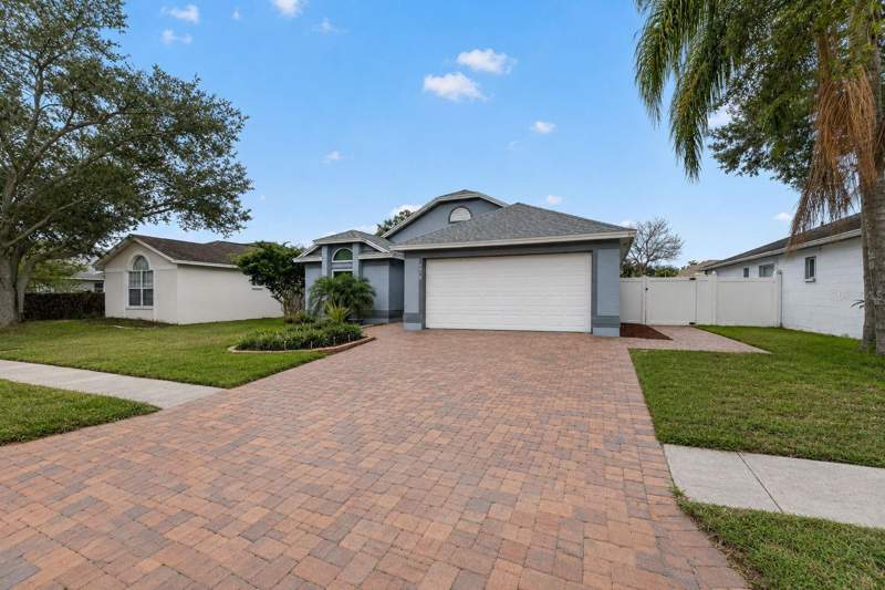 3 bedroom Single Family Residence at 5910 Button Quail Court, A Por Of Meadowglen, Tampa — photo 2