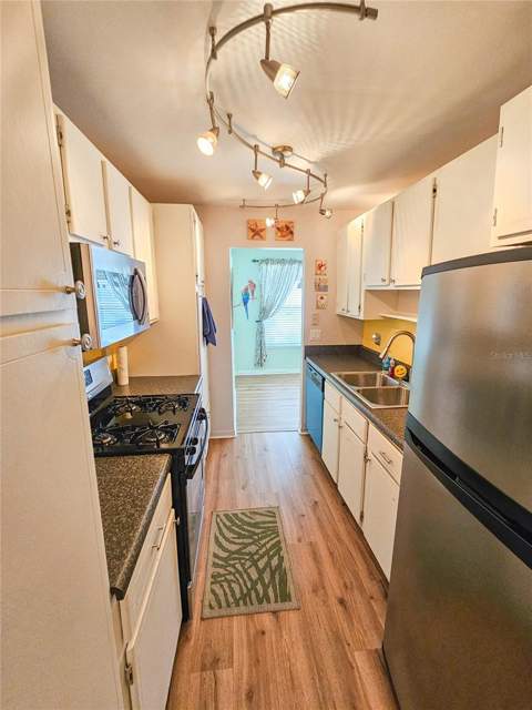 2960 S 59th Street #311, Gulfport FL - photo 7 of 36