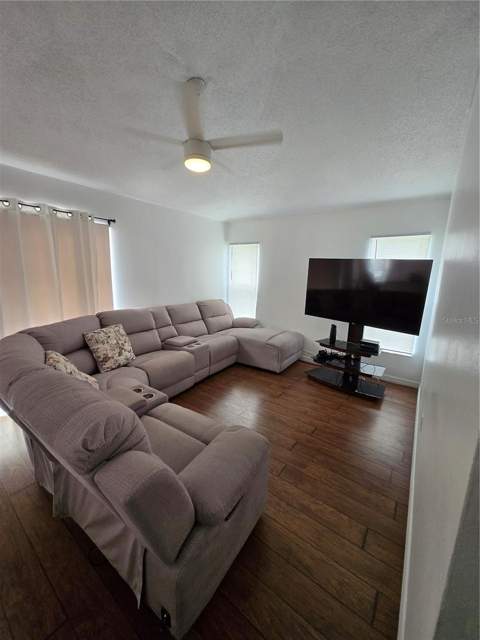 804 Carrousel Lane, Kissimmee FL - photo 8 of 23