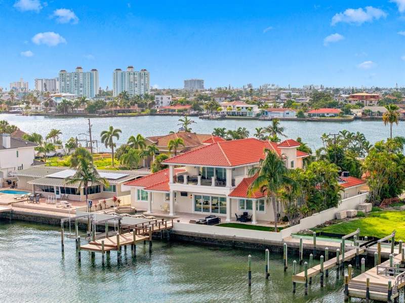 4 bedroom Single Family Residence at 504 55 Th Avenue, Brightwater Beach Estates Final Add, St Pete Beach — photo 4