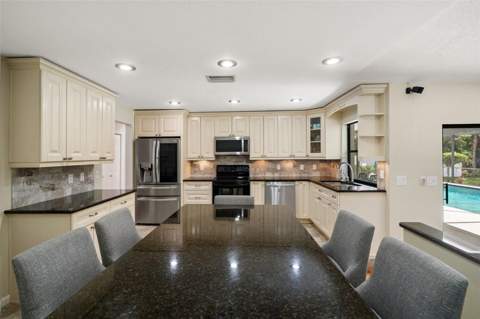 940 Rolling Hills Drive, Palm Harbor FL - photo 17 of 60