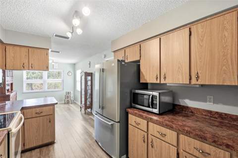 26638 E Cove Drive, Tavares FL - photo 21 of 46