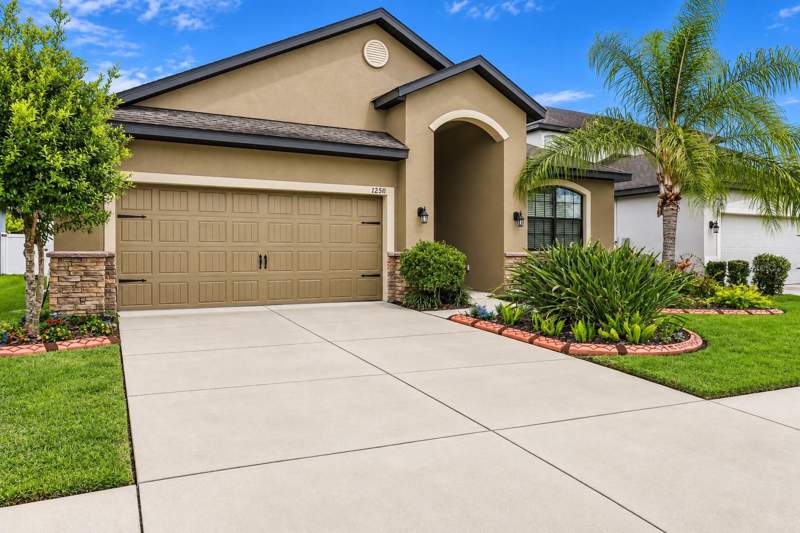 3 bedroom Single Family Residence at 12511 Ballentrae Forest Drive, Ballentrae Sub Ph 1, Riverview — photo 2