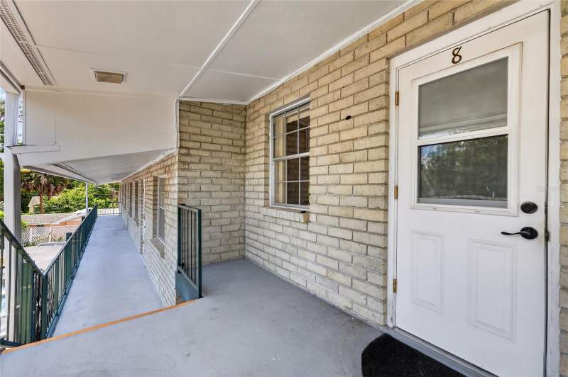 1 bedroom Condominium at 200 E 10th Avenue #8, Mount Dora Colonial Arms Condo, Mount Dora — photo 2