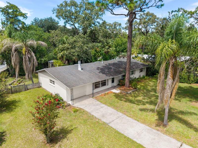 4 bedroom Single Family Residence at 1804 NW 36th Terrace, Madison Park, Gainesville — photo 3