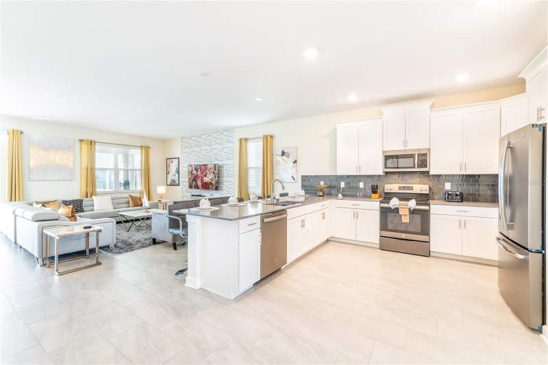 8 bedroom Single Family Residence at 8888 CABOT CLIFFS DRIVE, STONEYBROOK SOUTH NORTH PRCL PH 2, DAVENPORT — photo 5