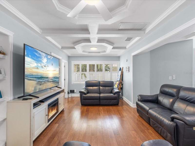 4 bedroom Single Family Residence at 118 Live Oak Lane, Harbor Bluffs Sec 1, Largo — photo 5