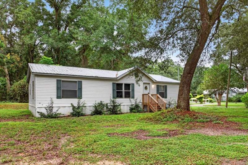 3 bedroom Manufactured Home at 7030 NW 167th Place, Trenton, Trenton — photo 2