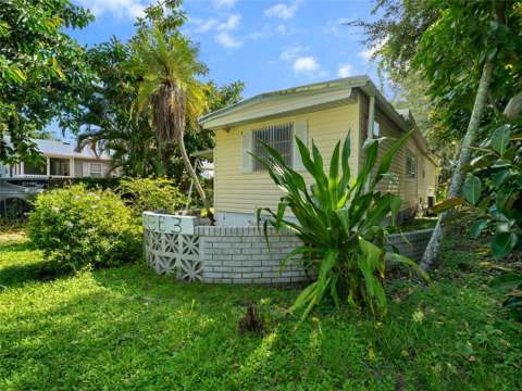 4863 Victoria Avenue, home for sale in Sarasota 34233