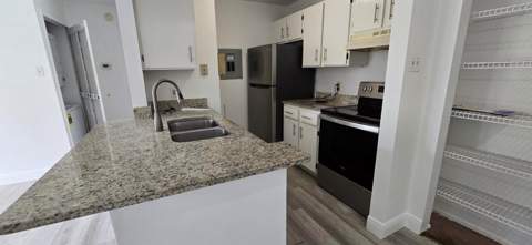 3814 Bay Club Circle #204, Kissimmee FL - photo 7 of 25