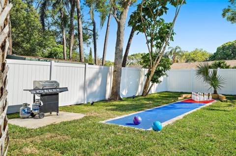 1323 Pine Avenue, Largo FL - photo 8 of 31