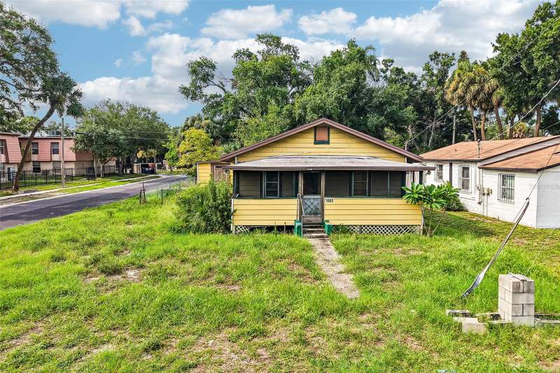 2 bedroom Single Family Residence at 1002 W Nassau Street, Munros & Clewiss Add, Tampa — photo 2