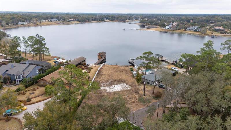 5 bedroom Single Family Residence at 601 TUSCANY COURT, LAKE MARKHAM ESTATES, SANFORD — photo 4