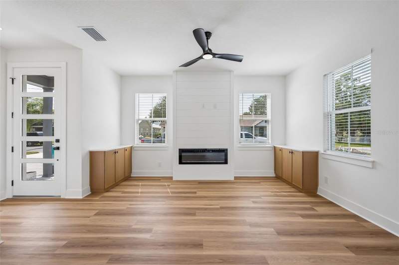 3 bedroom Townhouse at 2119 W Lucerne Terrace, Muriel Terrace, Orlando — photo 4