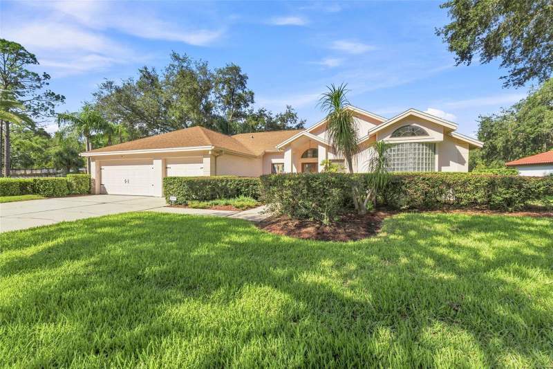 4 bedroom Single Family Residence at 15923 Ellsworth Drive, Tampa Palms Area 2 Unit 7C, Tampa — photo 3