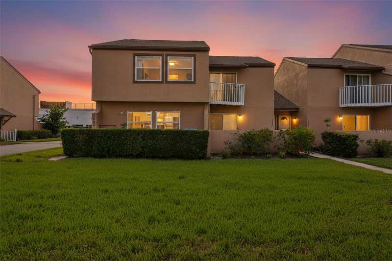 3 bedroom Townhouse at 1865 Clearbrooke Drive, Clearbrooke Twnhs Ph 8, Clearwater — photo 1