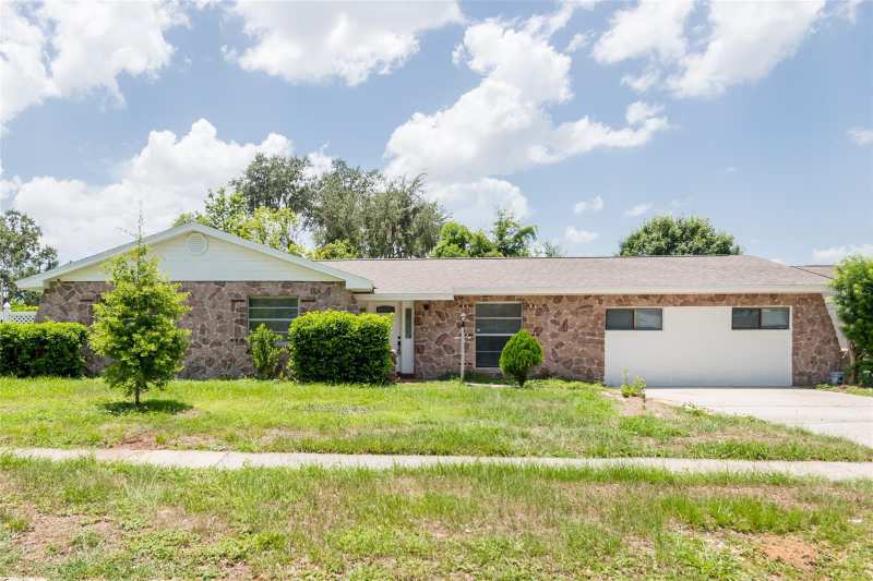 4 bedroom Single Family Residence at 902 Shangri La Drive, Shangri La II Sub Phas, Seffner — photo 1