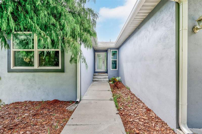 2 bedroom Single Family Residence at 14334 Channel Drive, 14330 & 14334 Channel Drive, Largo — photo 3
