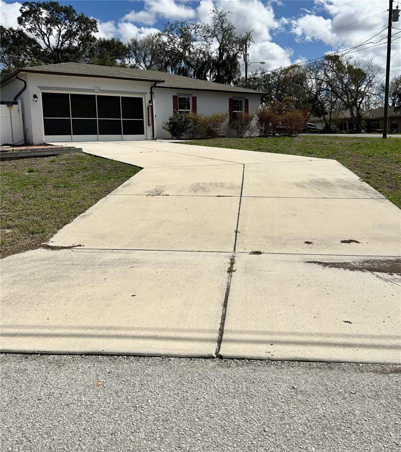 3 bedroom Single Family Residence at 4096 Thunderbird Avenue, Weeki Wachee Woodlands, Spring Hill — photo 3