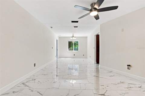 7233 Woodbrook Drive, Tampa FL - photo 6 of 57