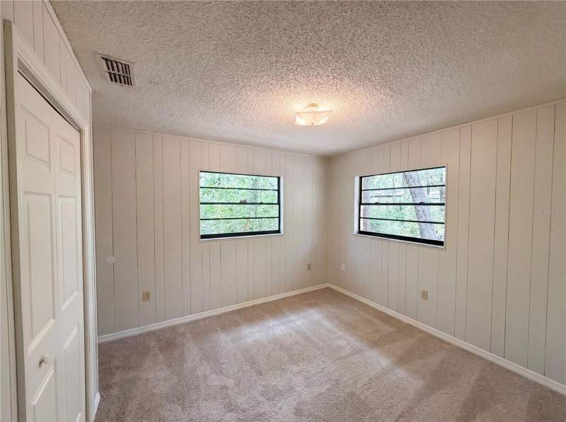 3 bedroom Single Family Residence at 2505 Velma Terrace, Acreage Or Unrec, Leesburg — photo 4