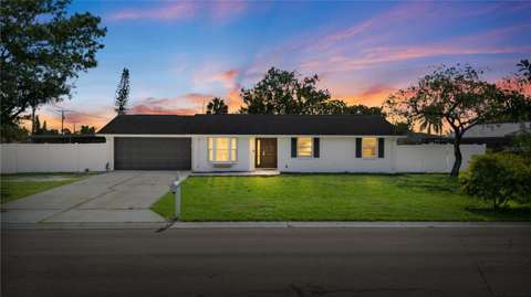 6321 Florida Circle, starter home for sale in Apollo Beach