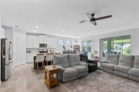 17782 Blazing Star Circle, Clermont FL - photo 9 of 32