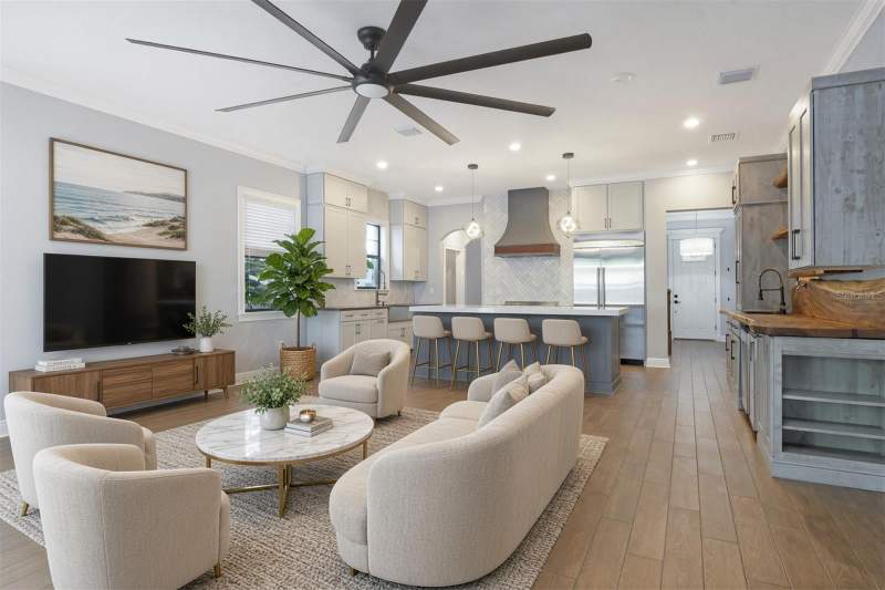 5 bedroom Single Family Residence at 555 26th Avenue, Twenty-Sixth Ave Heights, St Petersburg — photo 3