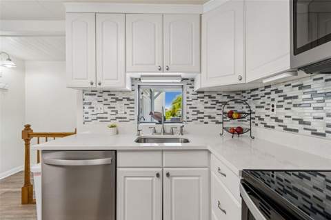 7186 Mount Arlington Drive #421, St Petersburg FL - photo 13 of 99