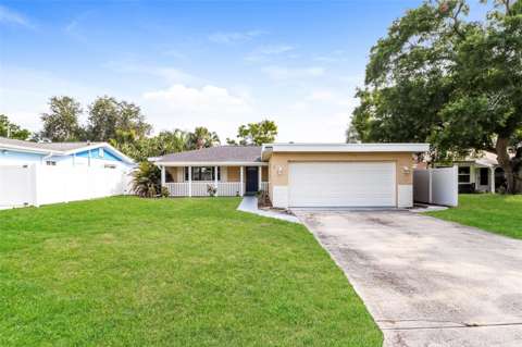 10293 Satsuma Road, home for sale in Seminole 33772