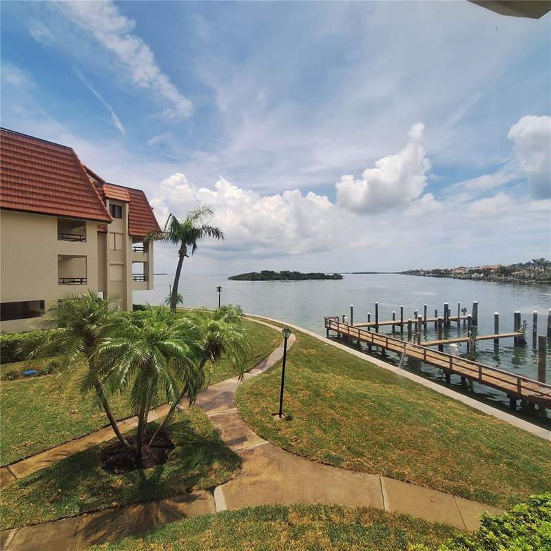 2 bedroom Condominium at 132 1st Street #101, Village At Tierra Verde Condo, Tierra Verde — photo 3