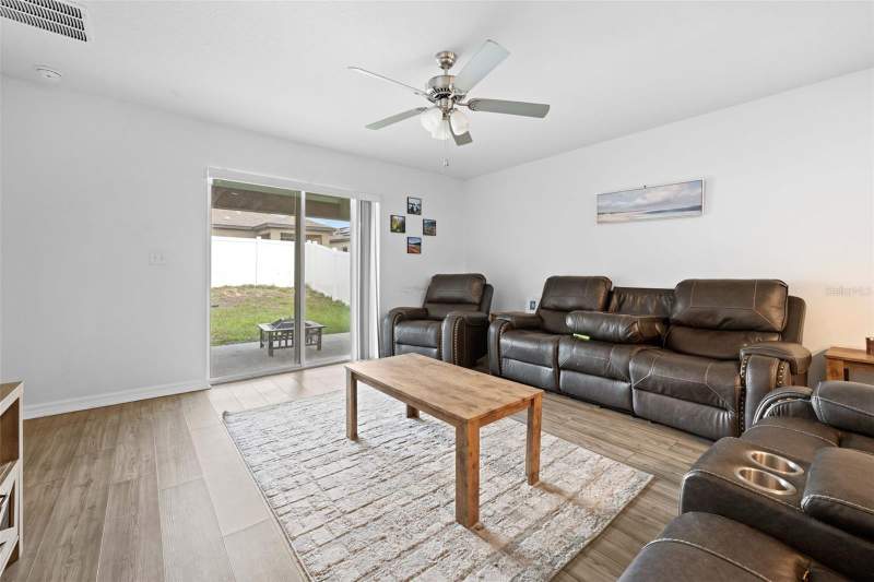 3 bedroom Single Family Residence at 30067 Fedora Circle, Trilby Xing Ph 1, Brooksville — photo 4