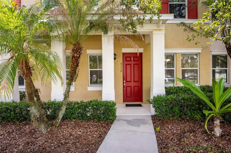 3 bedroom Townhouse at 6112 Fishhawk Crossing Boulevard, Fishhawk Ranch Towncenter, Lithia — photo 1
