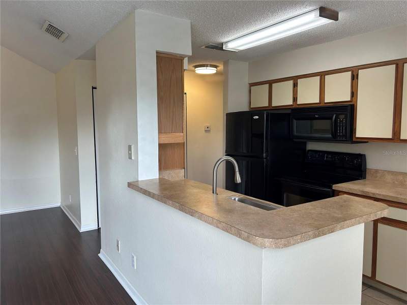 1 bedroom Condominium at 1083 S Hiawassee Road #635, Tradewinds, Orlando — photo 5