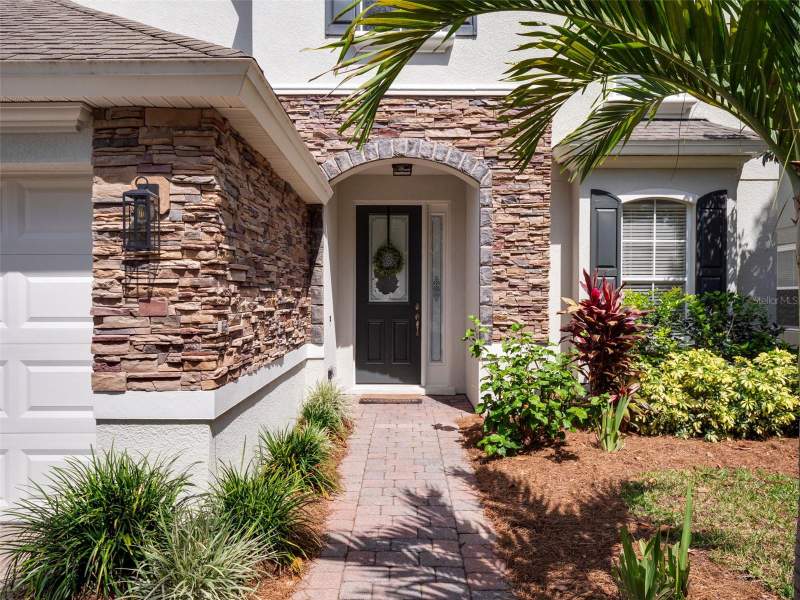 5 bedroom Single Family Residence at 13156 Hatherton Circle, Eagle Crk Ph 1B, Orlando — photo 2