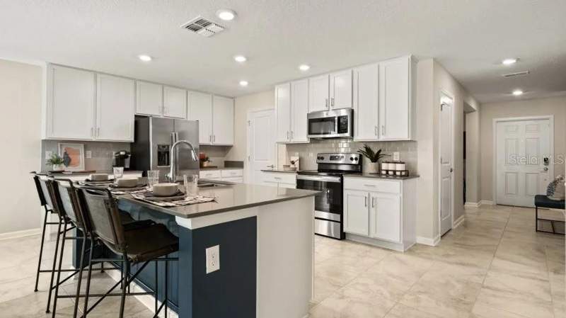 5 bedroom Single Family Residence at 2009 Myrtle Pine Street, Storey Creek Ph 1, Kissimmee — photo 5