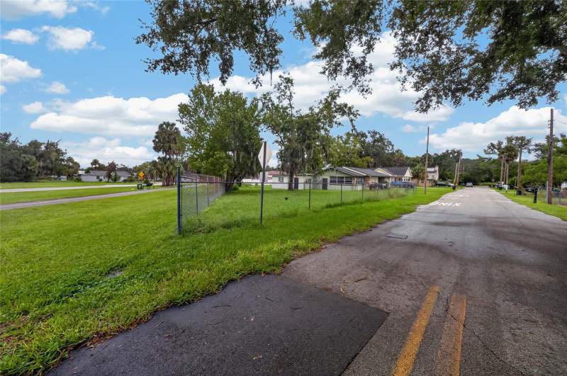3 bedroom Single Family Residence at 1210 W 15th Street, Fla Land & Colonization Cos Add To South Sanford, Sanford — photo 5
