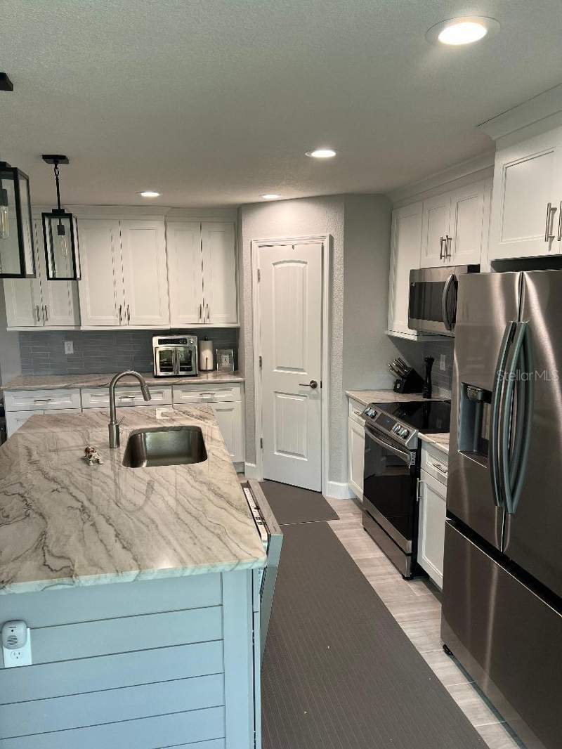 3 bedroom Single Family Residence at 7418 Rosemont Drive, Port Charlotte Sec 065, Englewood — photo 2