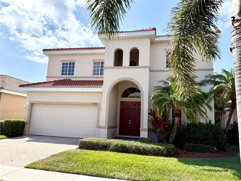 5 bedroom Single Family Residence at 15470 Laguna Hills Drive, Laguna Lakes A B C D E G K & L, Fort Myers — photo 1
