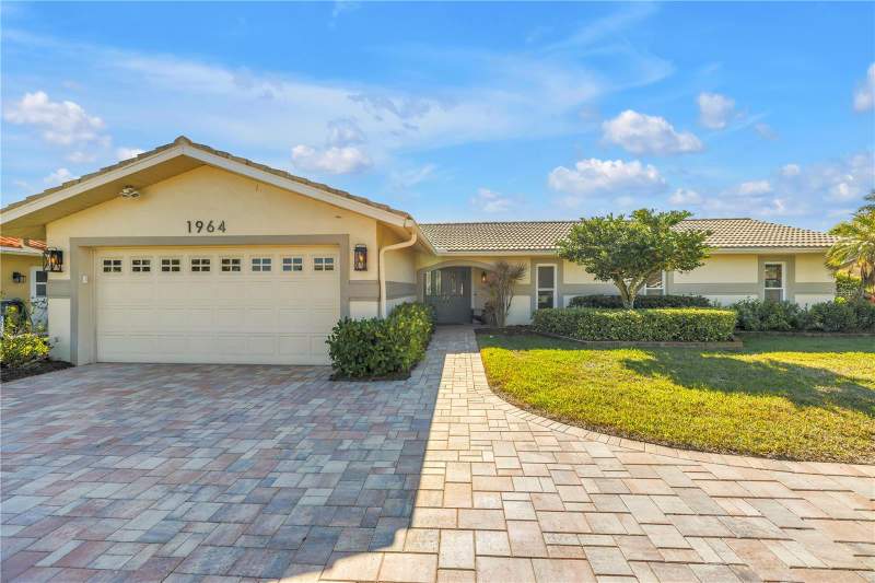 4 bedroom Single Family Residence at 1964 Massachusetts Avenue, Venetian Isles, St Petersburg — photo 2