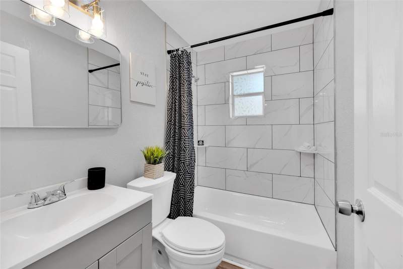 3 bedroom Single Family Residence at 429 E Oakwood Street, Saines Resub L W, Tarpon Springs — photo 5