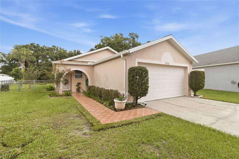 2918 CANOE CIRCLE