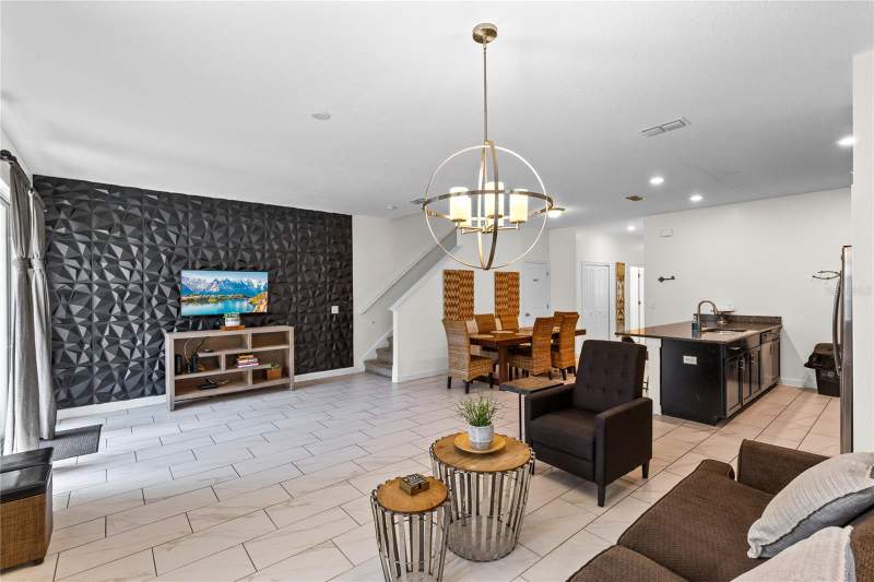 5 bedroom Townhouse at 3087 Juliet Drive, Storey Lake, Kissimmee — photo 3