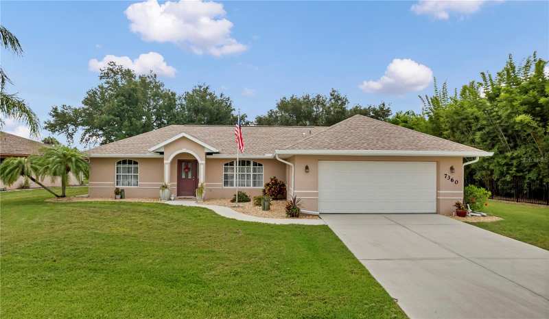 3 bedroom Single Family Residence at 7360 N Ficus Tree, Punta Gorda Isles Sec 18, Punta Gorda — photo 1