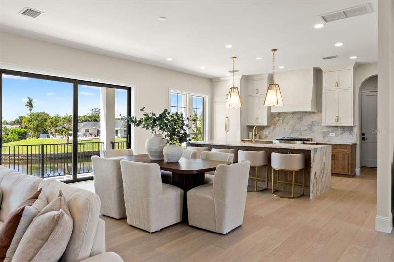 4 bedroom Single Family Residence at 1482 51st Avenue, Ponderosa Of Shore Acres, St Petersburg — photo 4