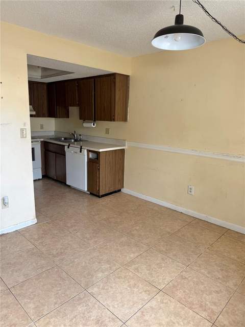 7242 Stone Haven Court #7242, Pinellas Park FL - photo 6 of 6