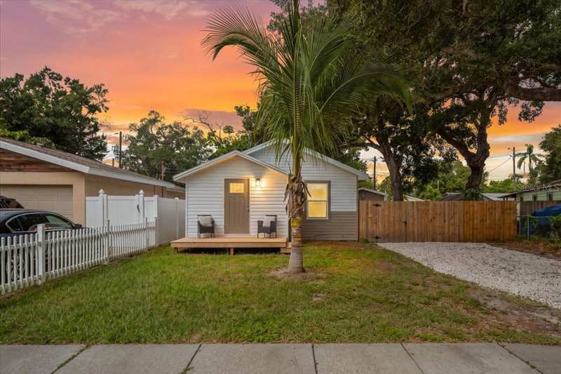 2 bedroom Single Family Residence at 4800 22nd Street, Tetreault Sub, St Petersburg — photo 1