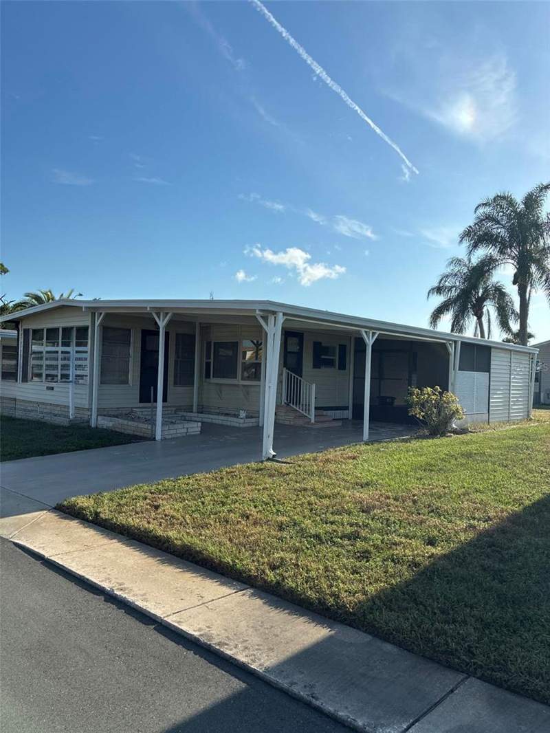 2 bedroom Mobile Home at 3211 Lanark Drive, Tanglewood Mobile Village, Holiday — photo 3