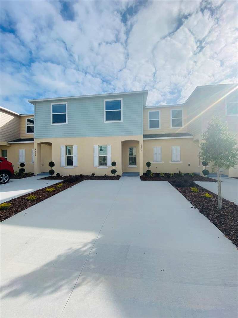 3 bedroom Townhouse at 4852 Coral Castle Drive, Fiesta Key Ph 2, Kissimmee — photo 1